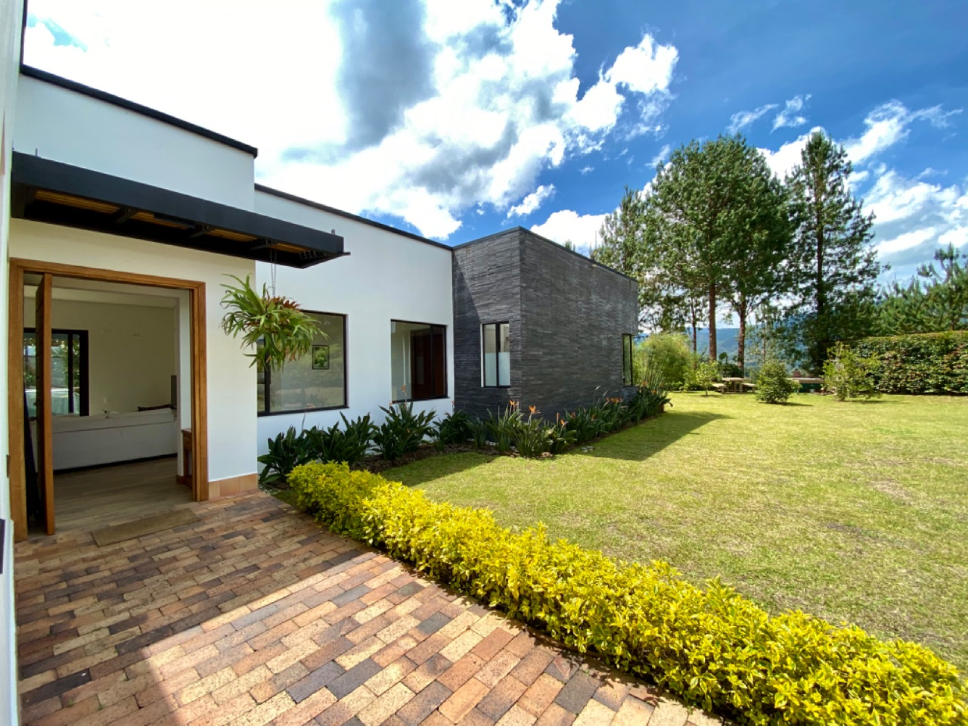 Casa en venta en El Retiro (Antioquia), 1.300 Millones, Centro, 31A664