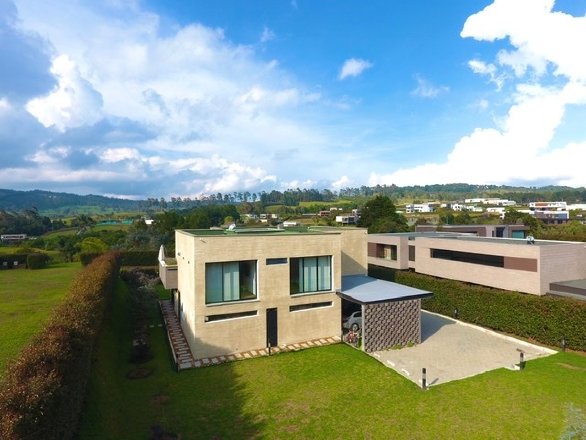 Casa en venta en Envigado (Antioquia), $2.990 Millones, Alto de Palmas