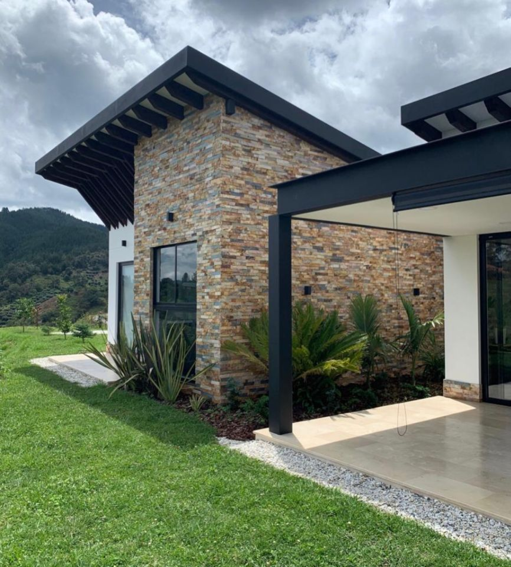 Casa en venta en El Retiro (Antioquia), 1.550 Millones, El Retiro, 63A350